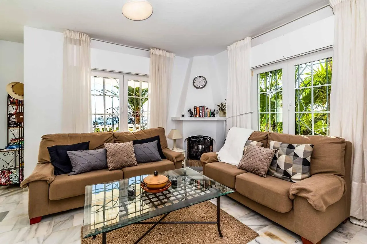 Casa Los Olivos Нерха Испания